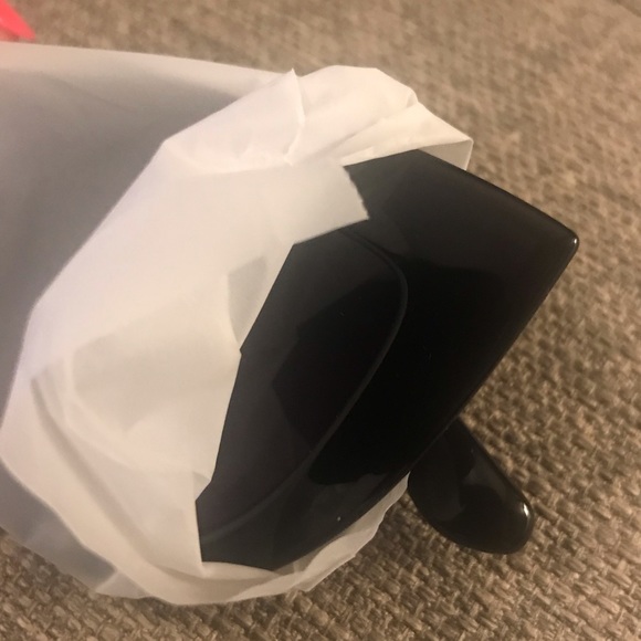 SOLD** Fashion Black Cat Eye Sunglasses - Picture 5 of 5